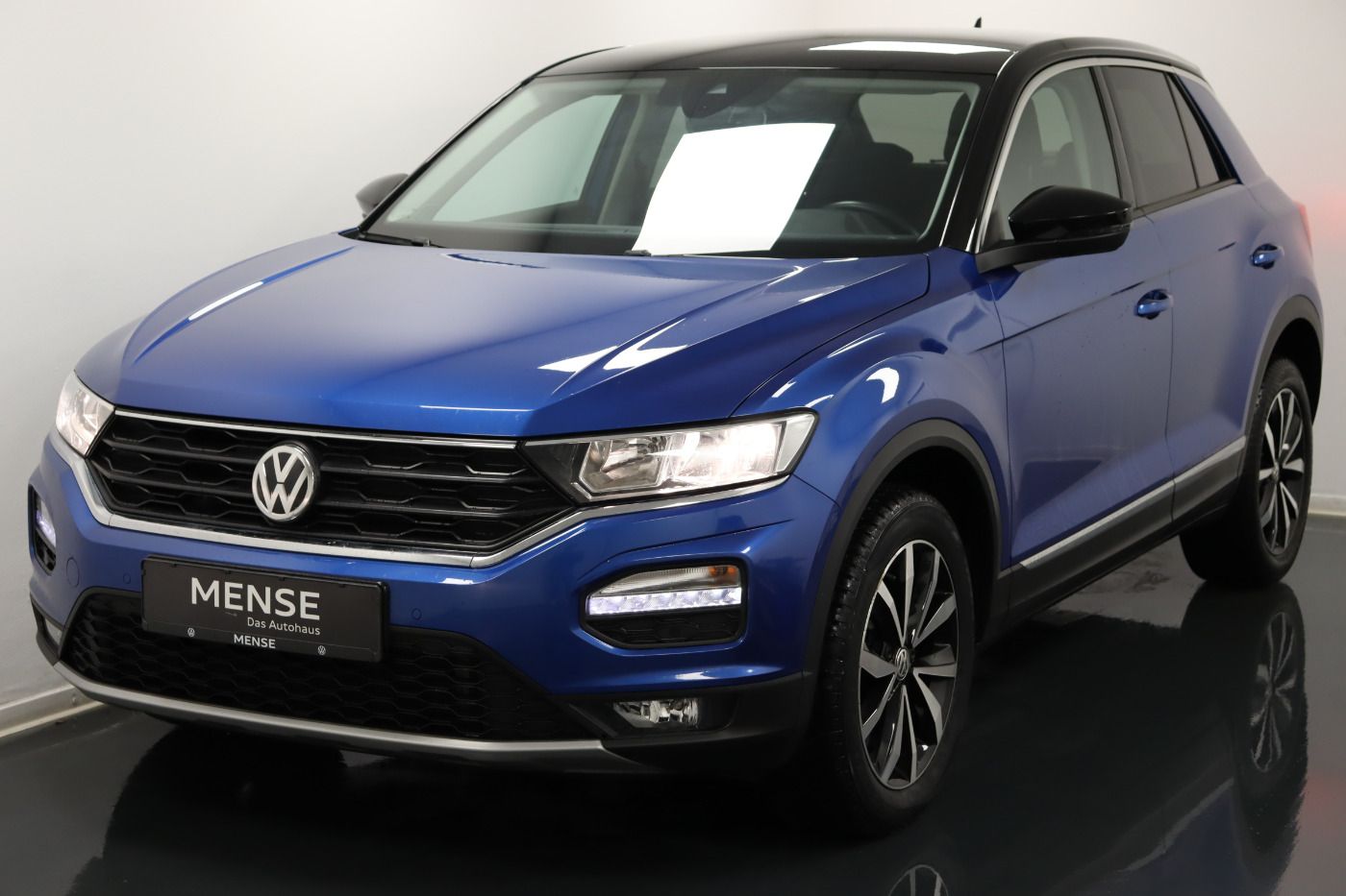 Fahrzeugabbildung Volkswagen T-Roc 1.5 TSI Style |VirtualCP|CarPlay|LM|SHZG