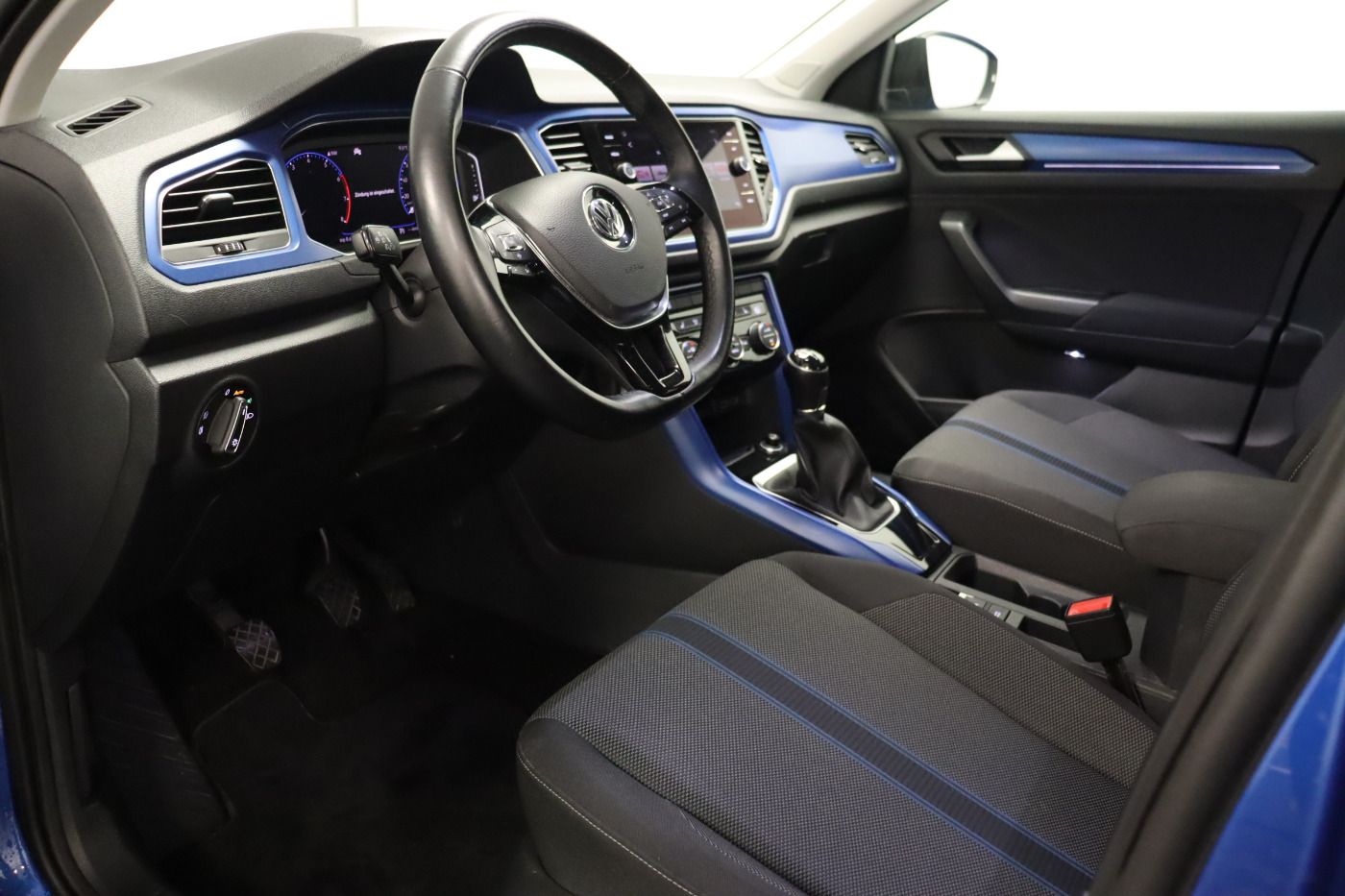 Fahrzeugabbildung Volkswagen T-Roc 1.5 TSI Style |VirtualCP|CarPlay|LM|SHZG