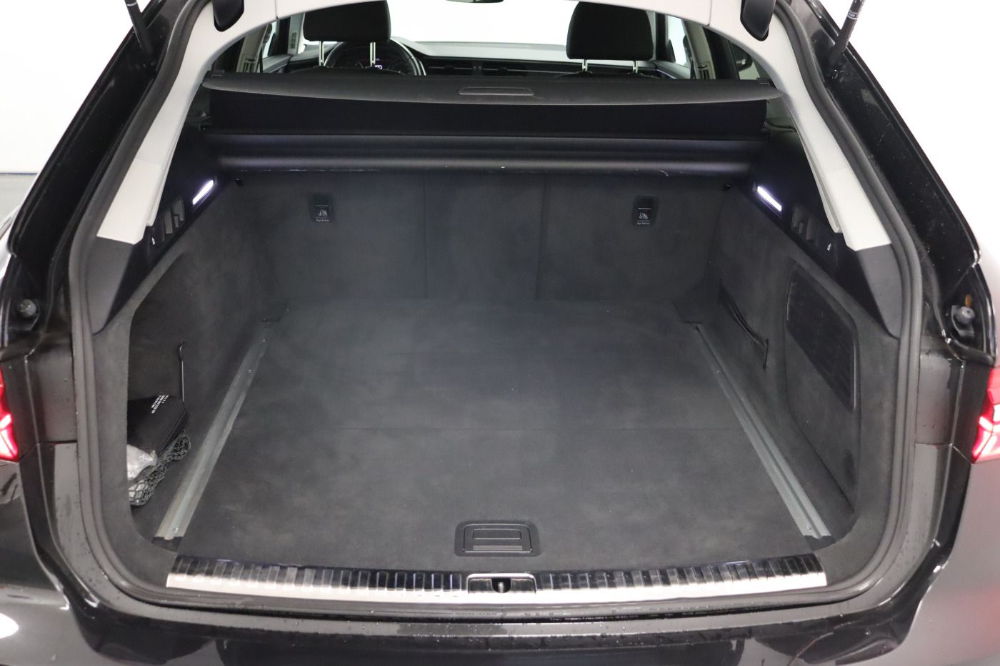 Fahrzeugabbildung Audi A6 Avant 45 TDI quattro S tronic design