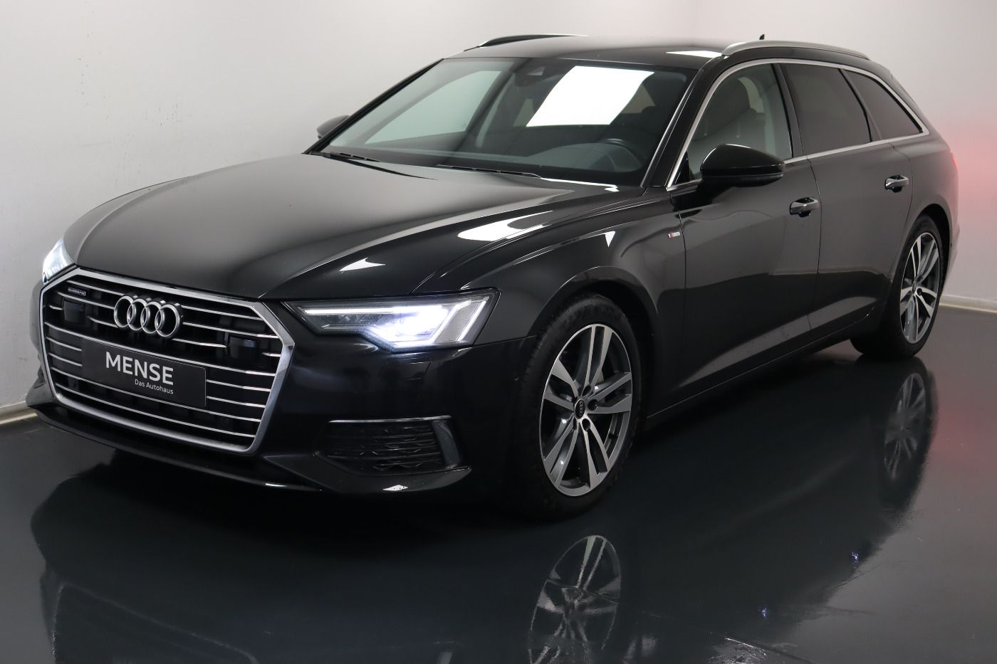 Fahrzeugabbildung Audi A6 Avant 45 TDI quattro S tronic design