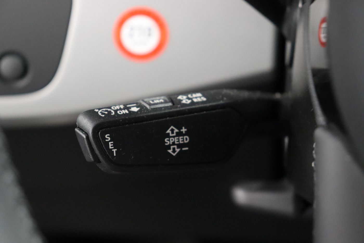 Fahrzeugabbildung Audi A4 35 TDI S tronic advanced |FLA|AkustikGlas|PDC
