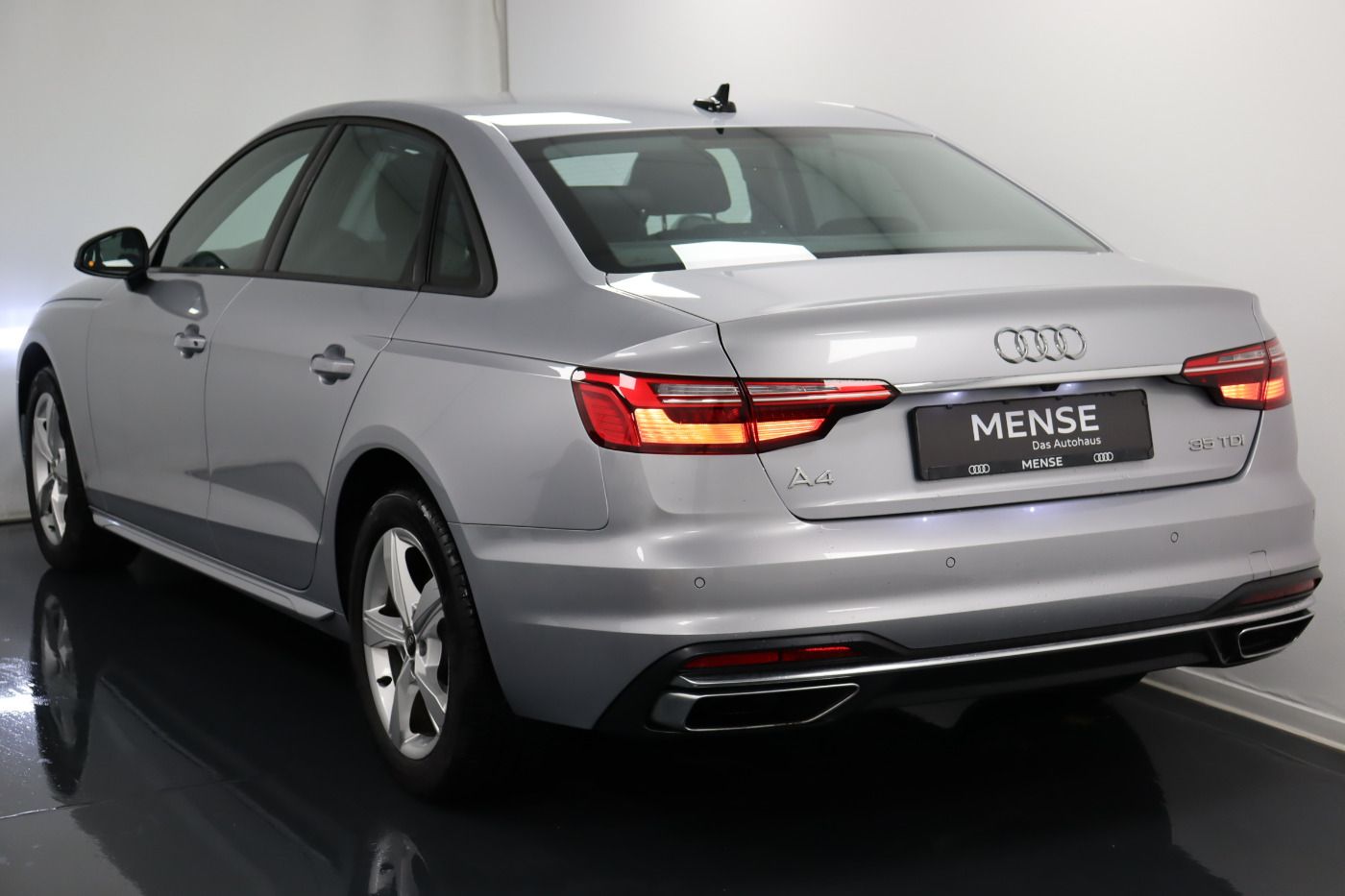 Fahrzeugabbildung Audi A4 35 TDI S tronic advanced |FLA|AkustikGlas|PDC