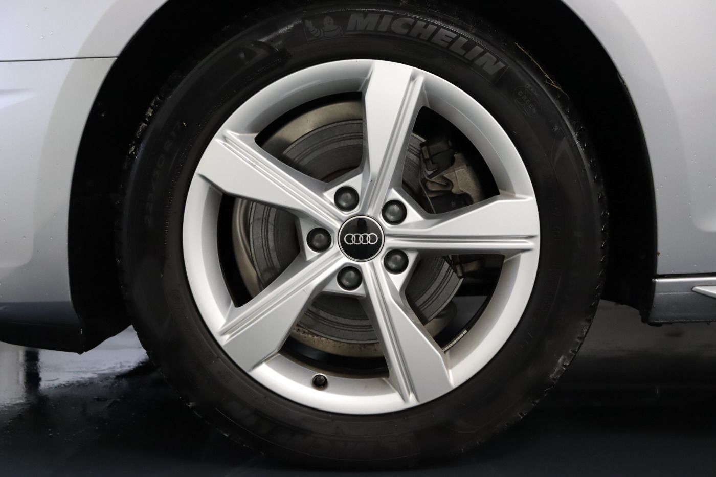 Fahrzeugabbildung Audi A4 35 TDI S tronic advanced |FLA|AkustikGlas|PDC