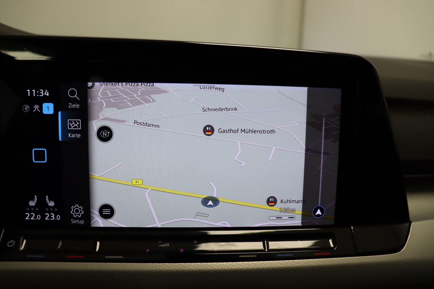 Fahrzeugabbildung Volkswagen Golf VIII 1.5 TSI MOVE |AHK|FLA|LED|CarPlay