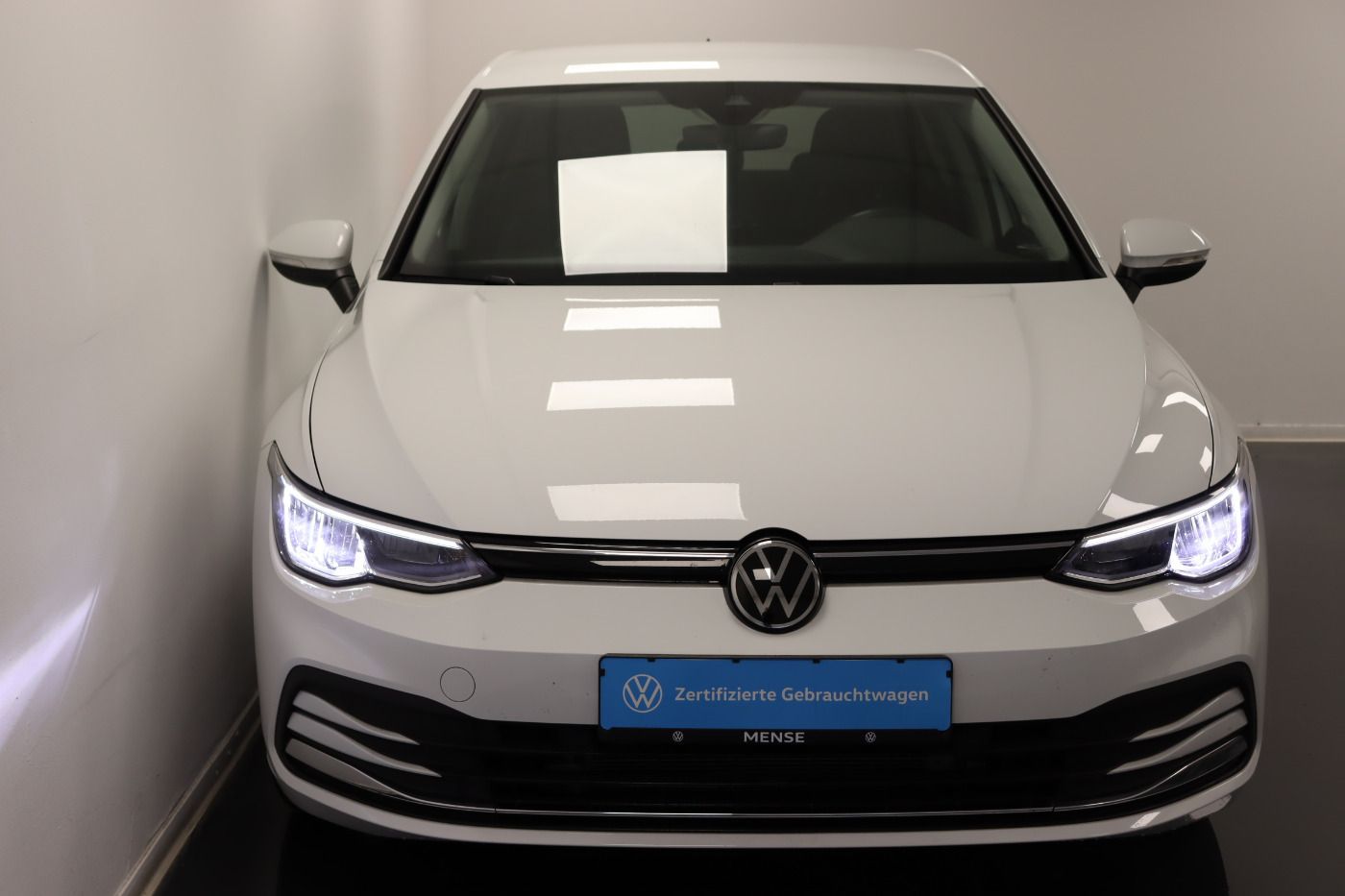 Fahrzeugabbildung Volkswagen Golf VIII 1.5 TSI MOVE |AHK|FLA|LED|CarPlay