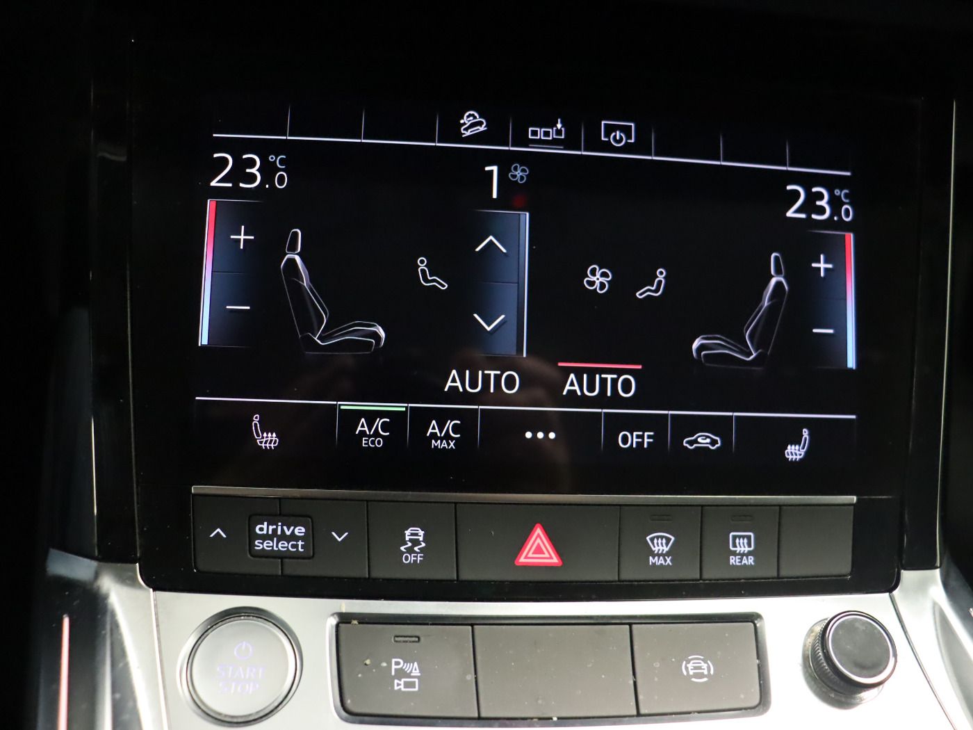 Fahrzeugabbildung Audi e-tron 55 quattro |Matrix|Luft|LED|ACC|STH|SpurH