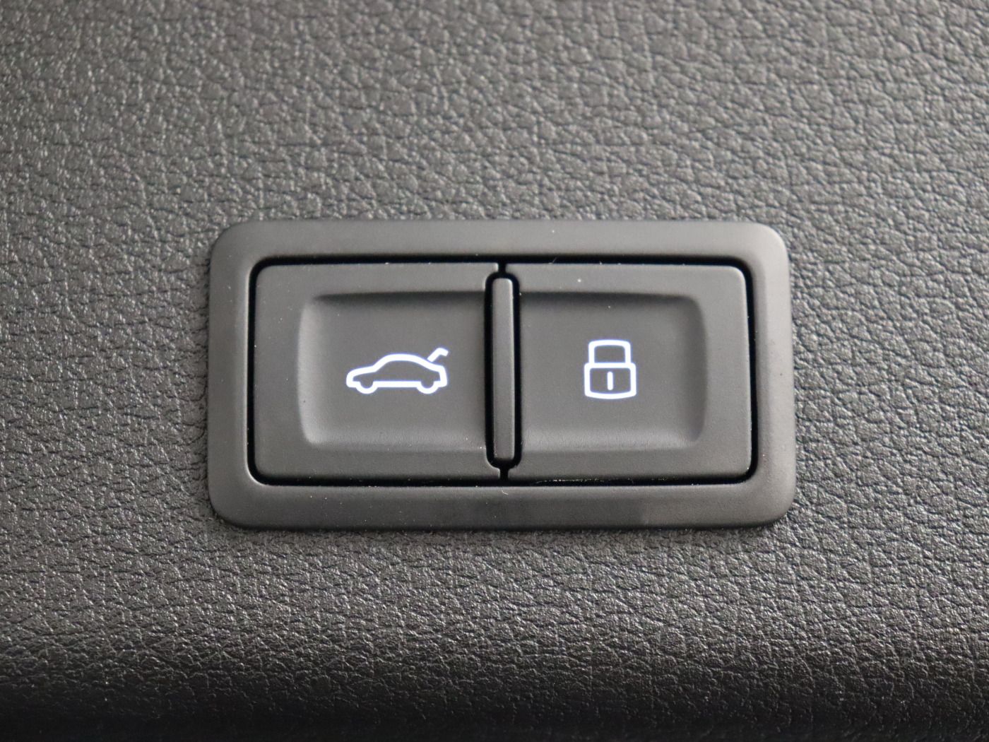 Fahrzeugabbildung Audi e-tron 55 quattro |Matrix|Luft|LED|ACC|STH|SpurH