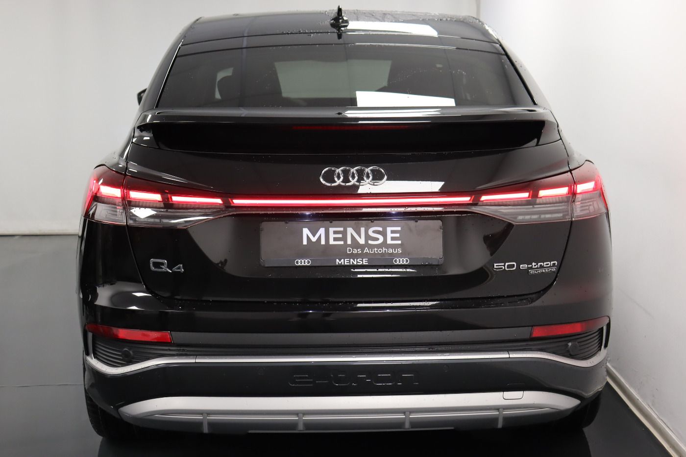 Fahrzeugabbildung Audi Q4 Sportback e-tron 50 quattro S line |Matrix|LM