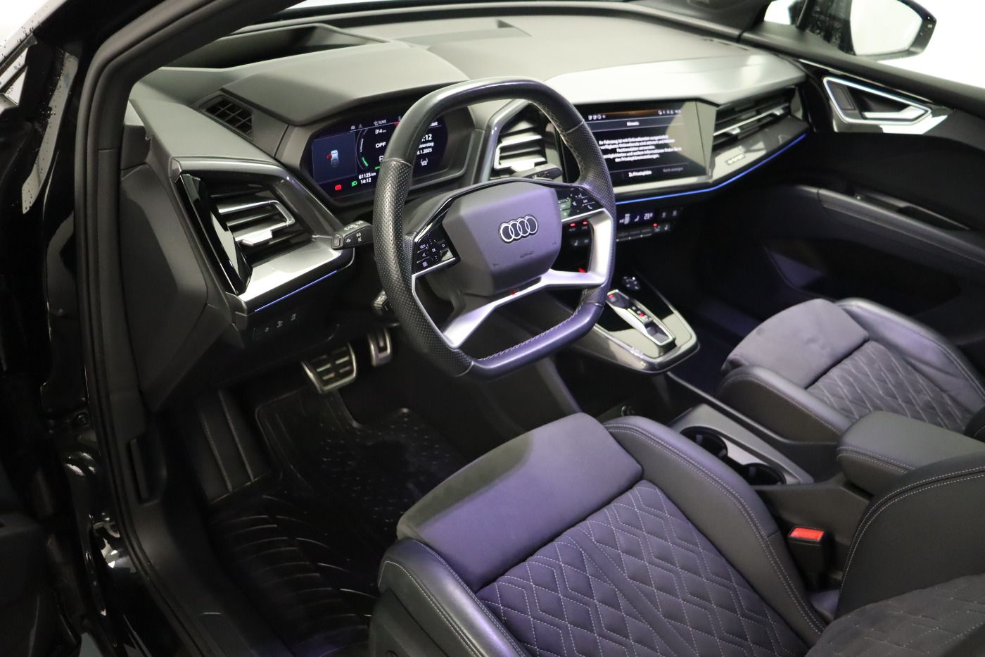 Fahrzeugabbildung Audi Q4 Sportback e-tron 50 quattro S line |Matrix|LM