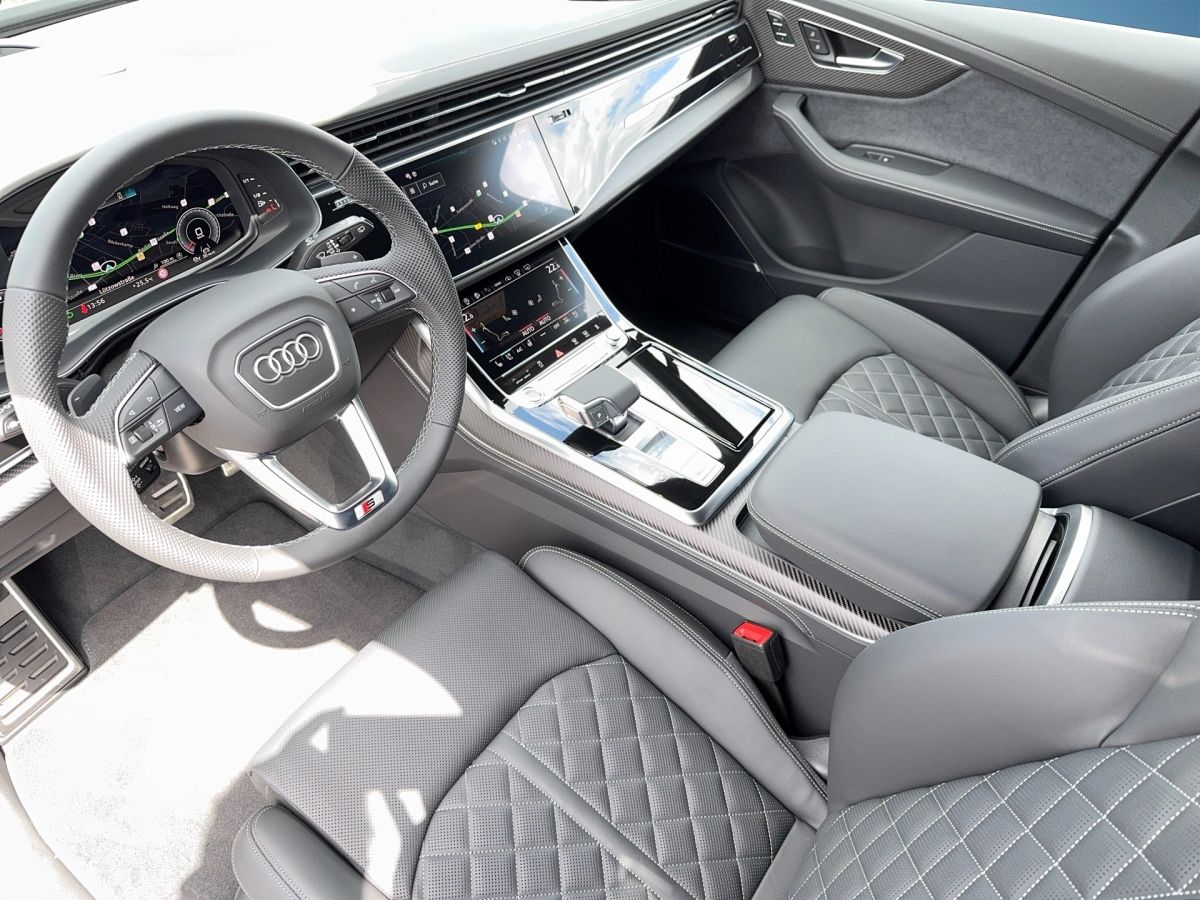 Fahrzeugabbildung Audi Q7 SUV 50 TDI S line Pano AHK