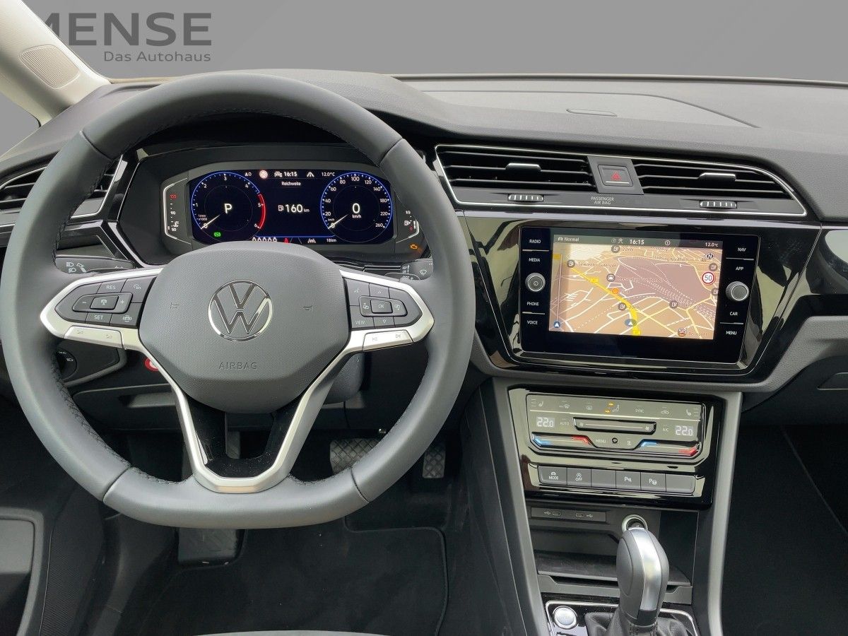 Fahrzeugabbildung Volkswagen Touran 2.0 TDI DSG Highline AHK Standhzg 7-Sitze