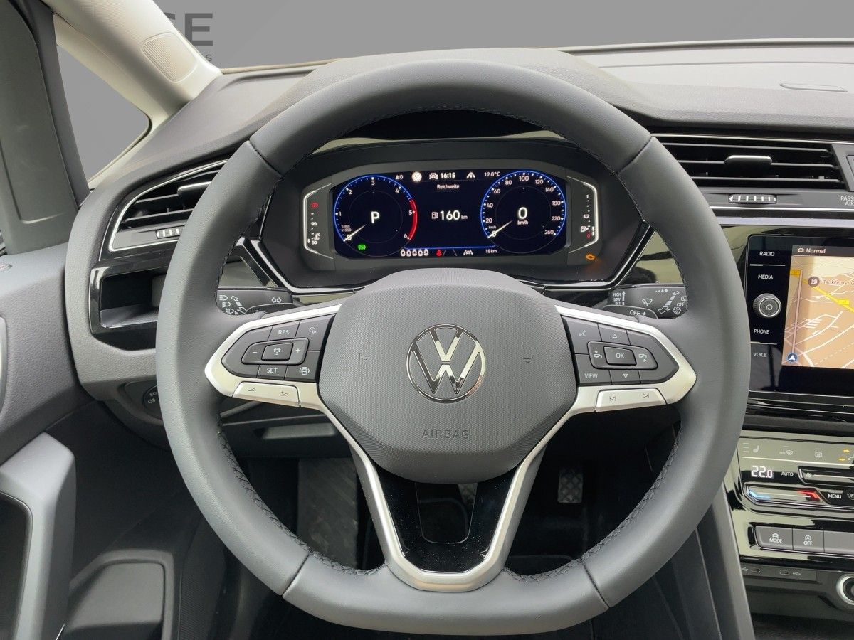 Fahrzeugabbildung Volkswagen Touran 2.0 TDI DSG Highline AHK Standhzg 7-Sitze