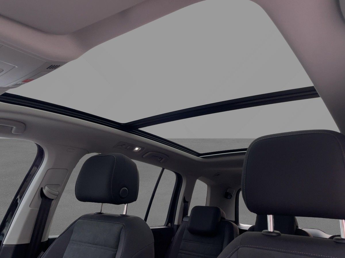 Fahrzeugabbildung Volkswagen Touran 2.0 TDI DSG Highline AHK Standhzg 7-Sitze