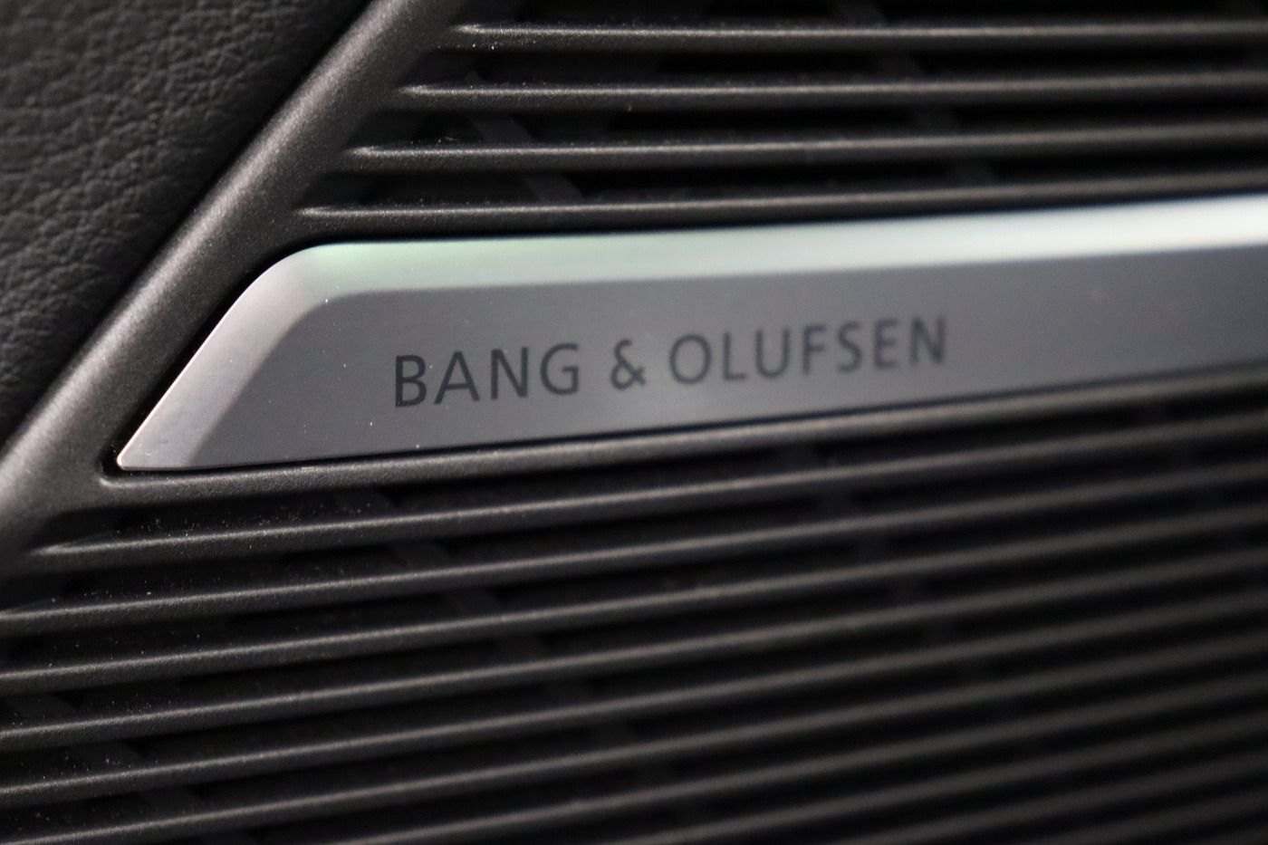 Fahrzeugabbildung Audi RS Q8 quattro tiptronic |Matrix|Luft|Keramik|ACC