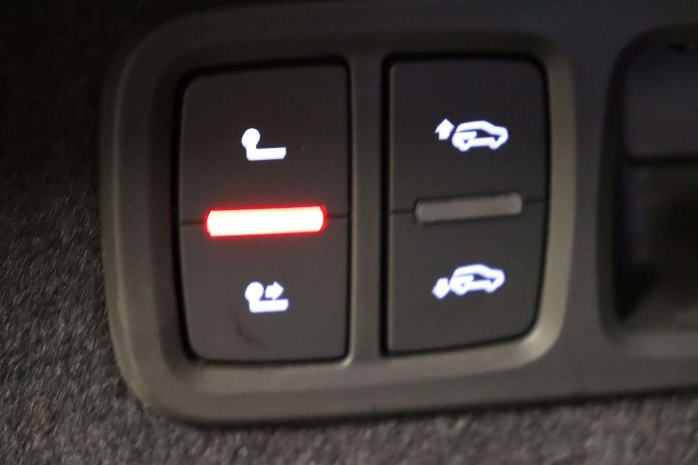 Fahrzeugabbildung Audi RS Q8 quattro tiptronic |Matrix|Luft|Keramik|ACC