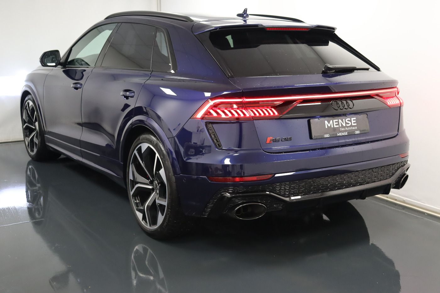 Fahrzeugabbildung Audi RS Q8 quattro tiptronic |Matrix|Luft|Keramik|ACC
