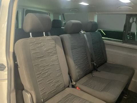 Fahrzeugabbildung Volkswagen T6.1 Caravelle Comfortline 2.0 TDI