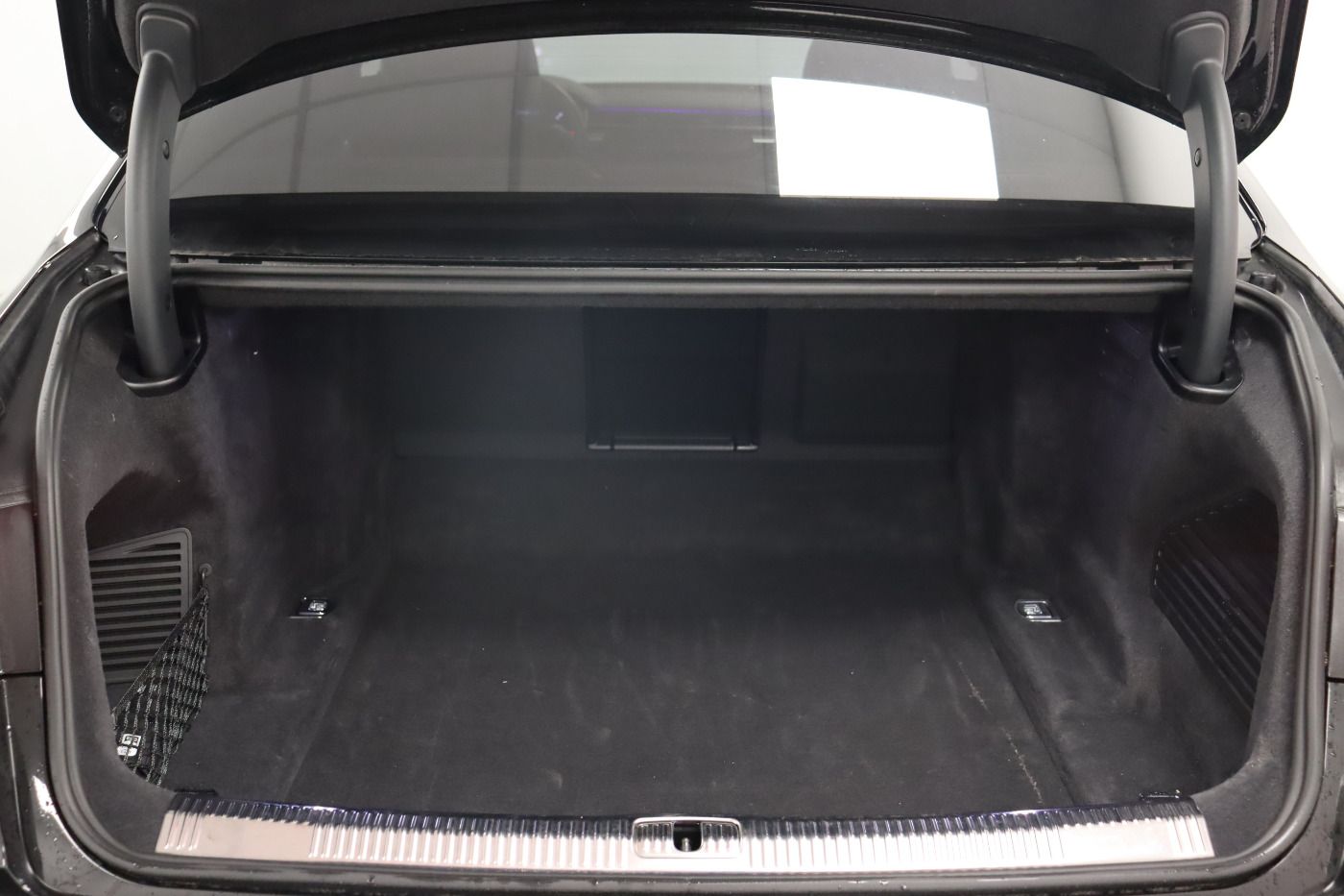 Fahrzeugabbildung Audi A8 50 TDI quattro tiptronic |Matrix|Luft|Pano|LM