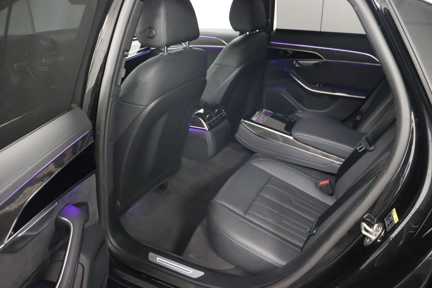 Fahrzeugabbildung Audi A8 50 TDI quattro tiptronic |Matrix|Luft|Pano|LM