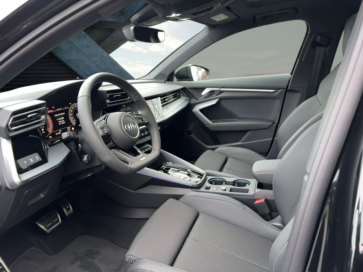 Fahrzeugabbildung Audi A3 Sportback 35 TDI S line HUD Pano CarPlay