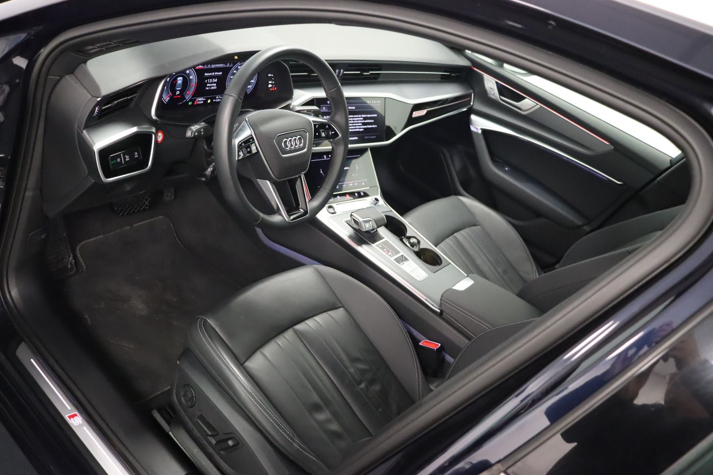 Fahrzeugabbildung Audi A6 45 TFSI quattro S tronic S line |Matrix|ACC
