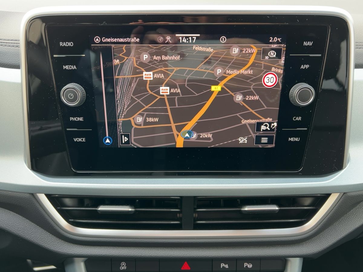 Fahrzeugabbildung Volkswagen T-Roc 2.0 TDI DSG GOAL AHK Keyless Kamera Navi