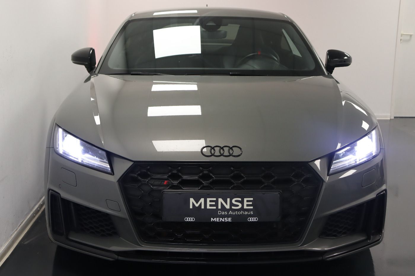 Fahrzeugabbildung Audi TTS Coupé quattro S tronic |Matrix|PDC