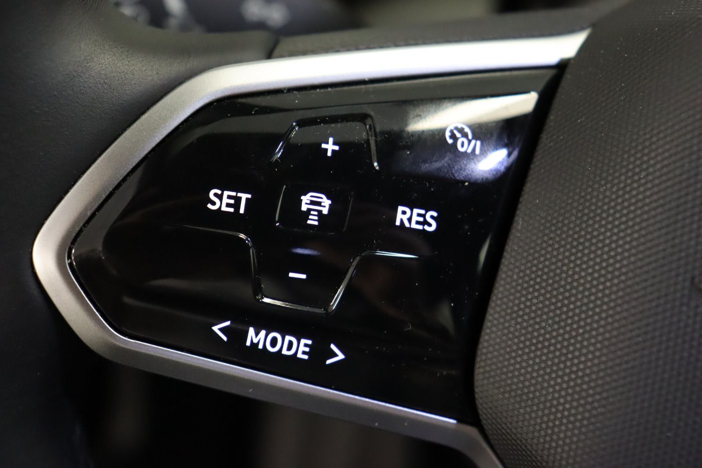 Fahrzeugabbildung Volkswagen ID.4 Pro Performance |AHK|WPumpe|CarPlay|MATRIX