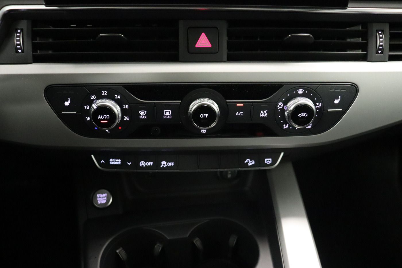 Fahrzeugabbildung Audi A4 allroad 40 TDI quattro S tronic |FLA|KlimaA