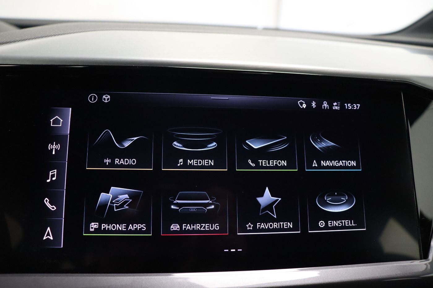 Fahrzeugabbildung Audi Q4 e-tron 50 quattro S line |Matrix|ACC