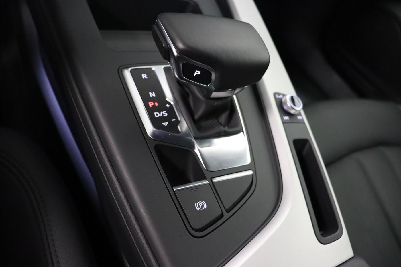 Fahrzeugabbildung Audi A4 Avant 35 TDI S tronic advanced |FLA|ACC|SHZG