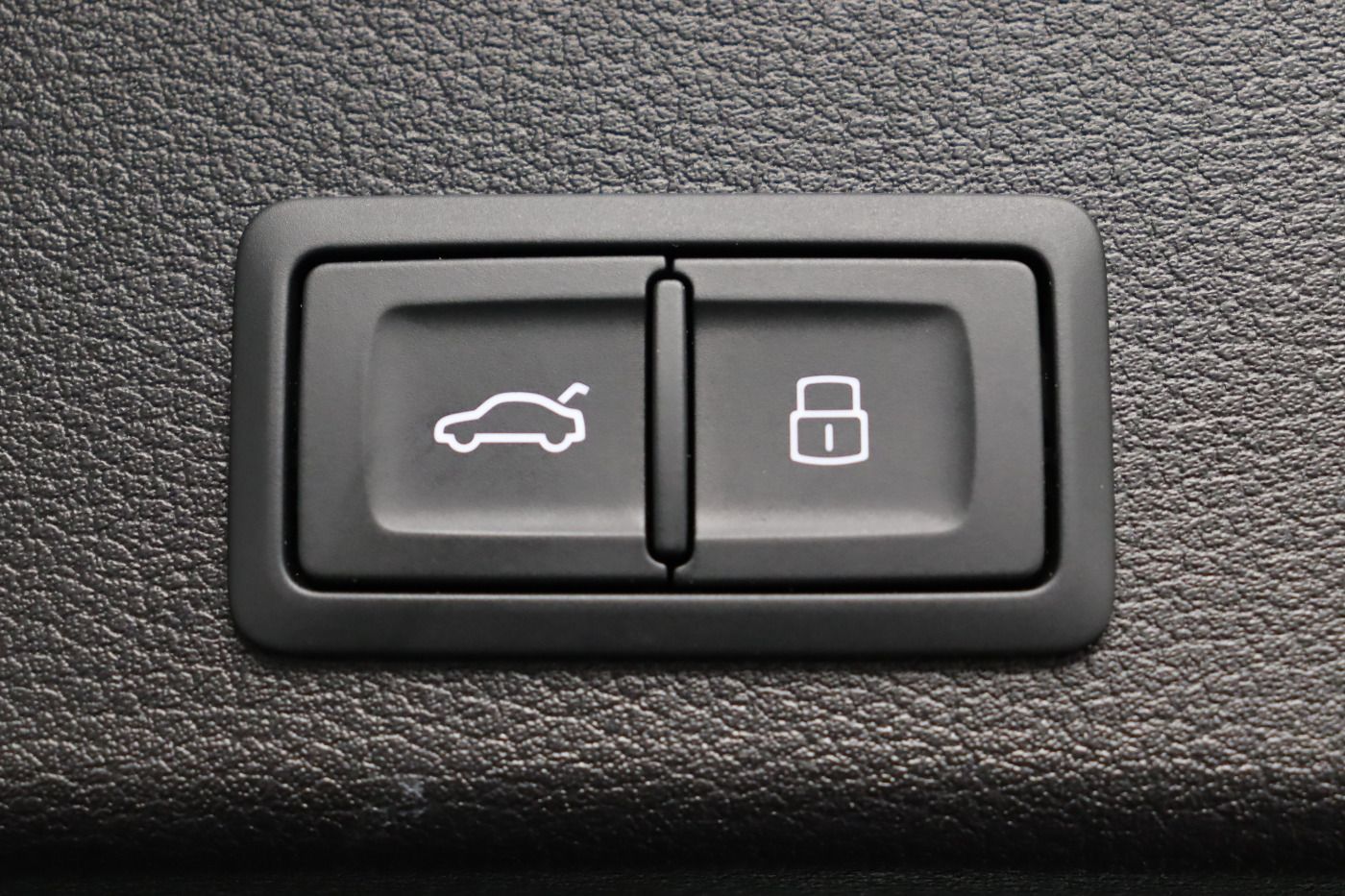 Fahrzeugabbildung Audi A4 Avant 35 TDI S tronic advanced |FLA|ACC|SHZG