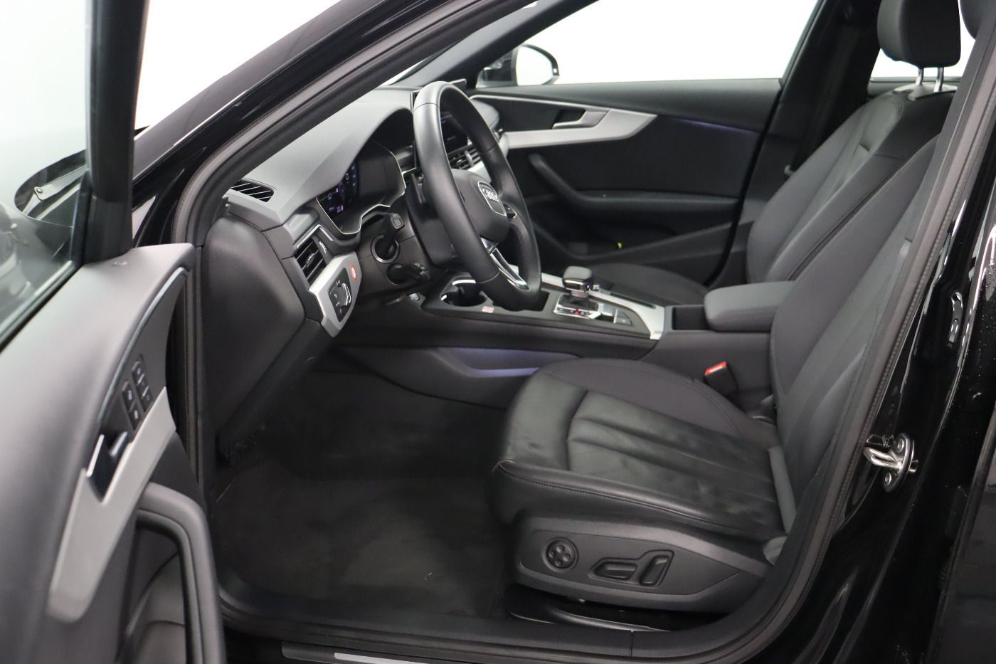 Fahrzeugabbildung Audi A4 Avant 35 TDI S tronic advanced |FLA|ACC|SHZG