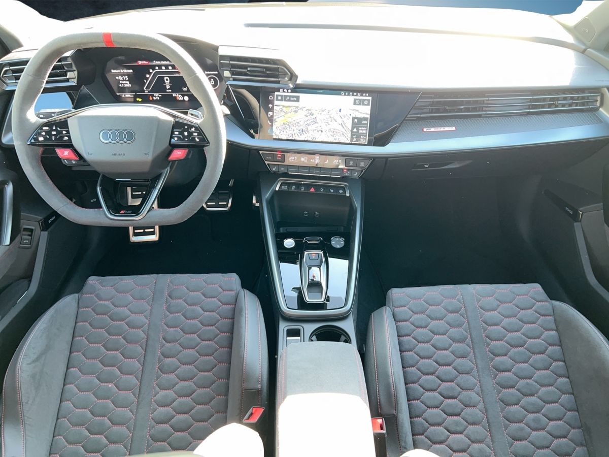 Fahrzeugabbildung Audi RS 3 Sportback *ABT RS3-R 1/125*