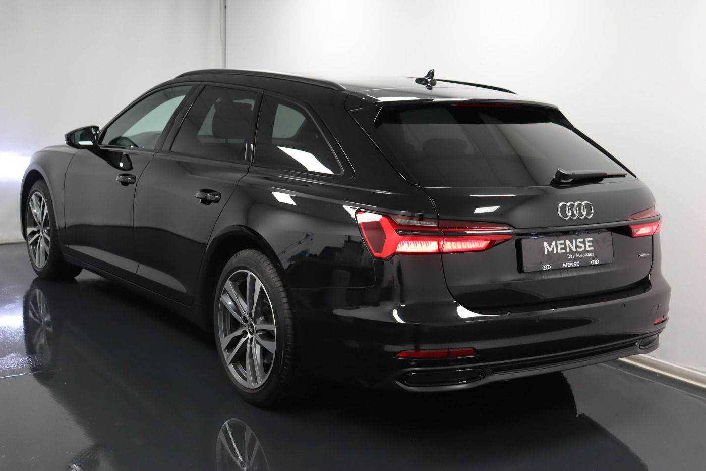 Fahrzeugabbildung Audi A6 Avant 45 TDI quattro S tronic design |FLA|ACC