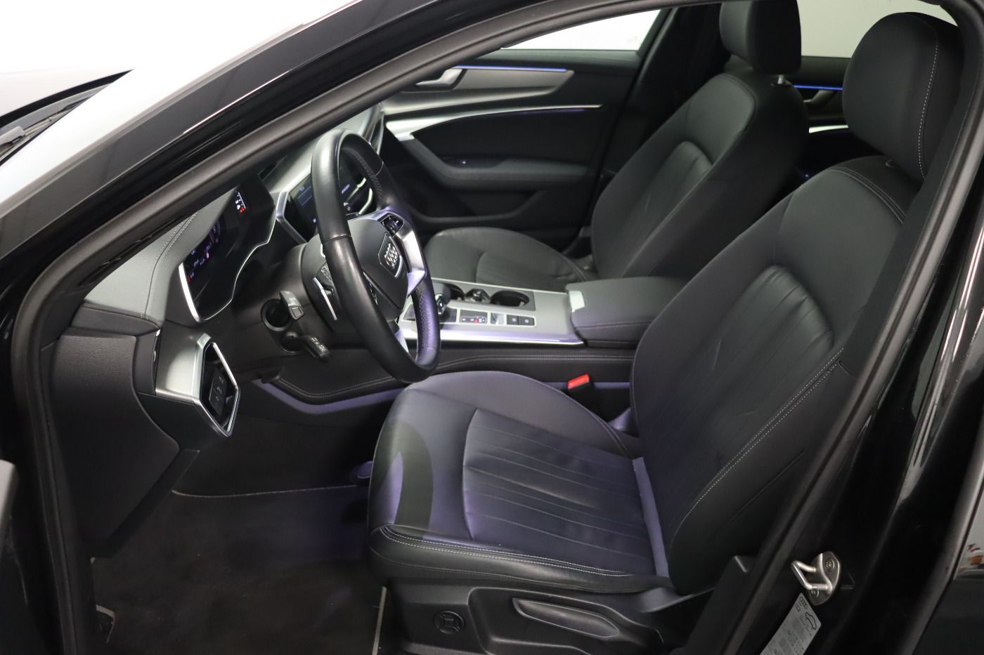 Fahrzeugabbildung Audi A6 Avant 45 TDI quattro S tronic design |FLA|ACC