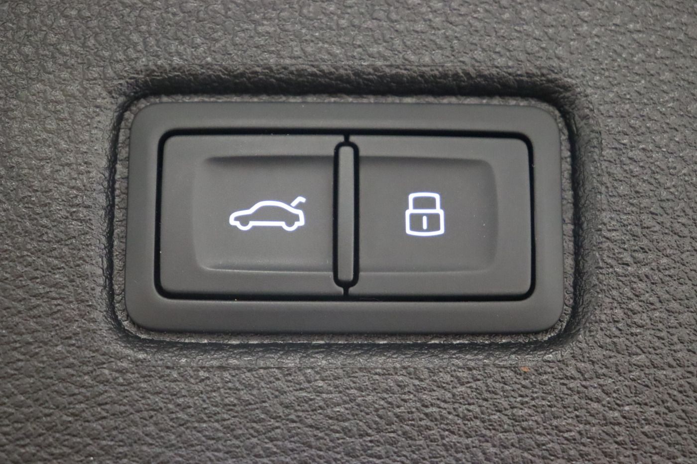 Fahrzeugabbildung Audi Q7 50 TDI quattro tiptronic S line |Matrix|Luft