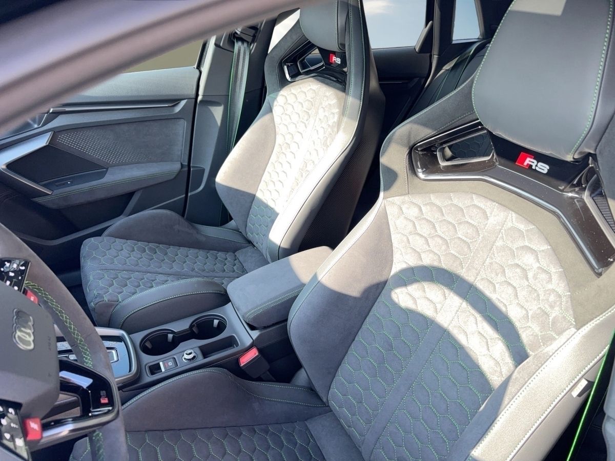 Fahrzeugabbildung Audi RS 3 Sportback S tronic |Matrix|Pano|Schalensitz