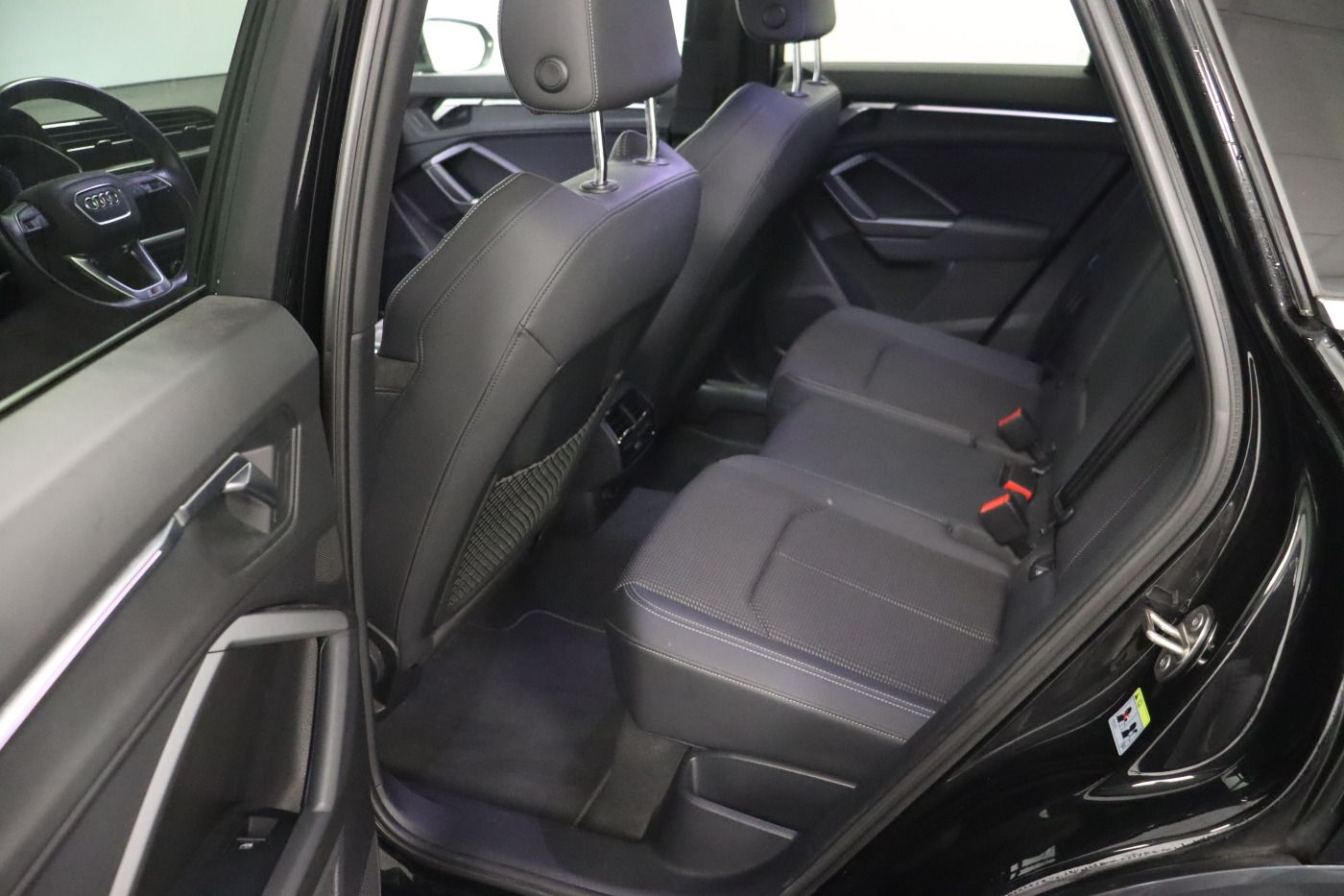 Fahrzeugabbildung Audi Q3 45 TFSI e S tronic S line |FLA|LED