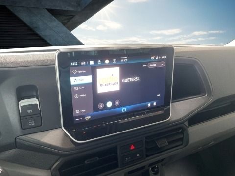 Fahrzeugabbildung Volkswagen Crafter Kombi 9-Sitzer Rollstuhllift