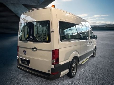 Fahrzeugabbildung Volkswagen Crafter Kombi 9-Sitzer Rollstuhllift