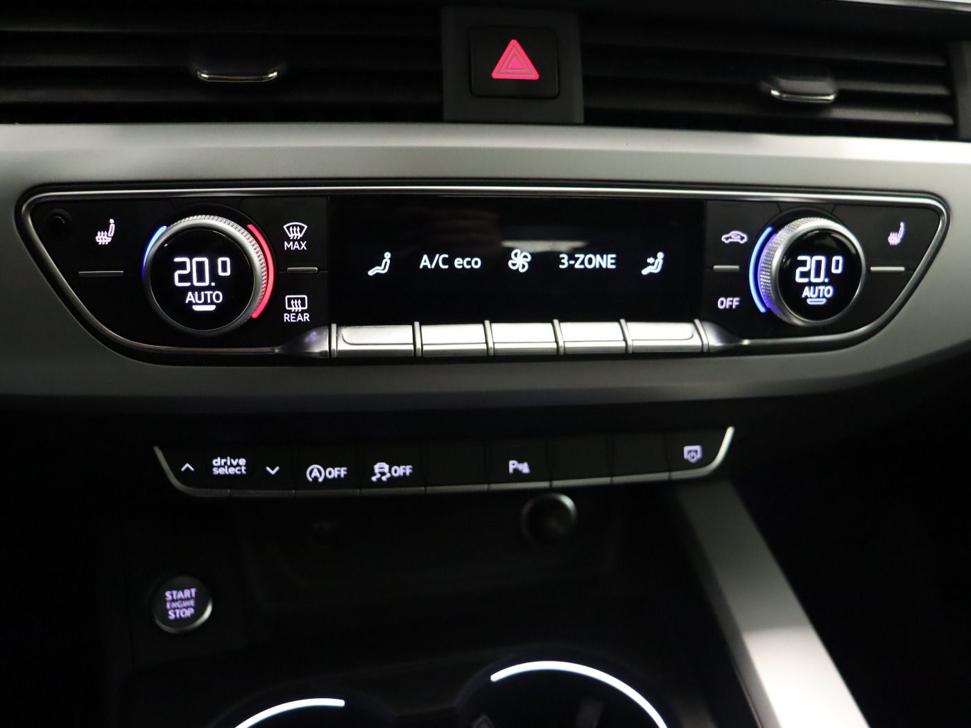 Fahrzeugabbildung Audi A4 Avant 40 TDI quattro S tronic advanced |Pano