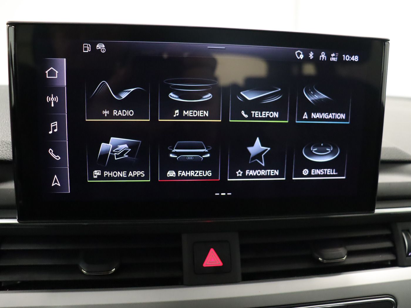 Fahrzeugabbildung Audi A4 Avant 40 TDI quattro S tronic advanced |Pano