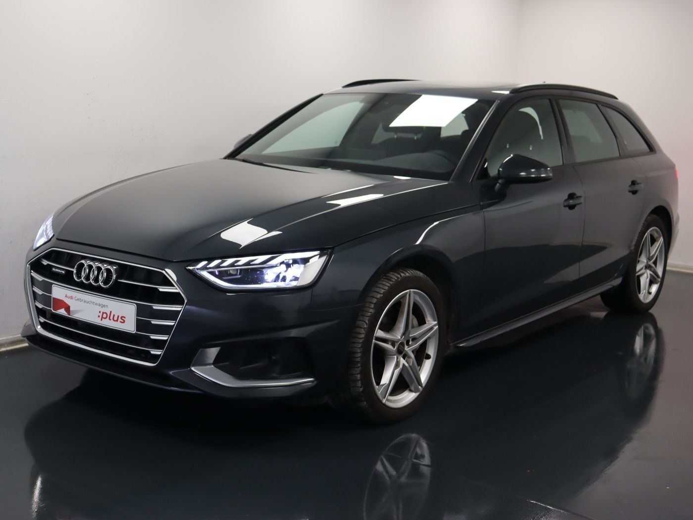 Fahrzeugabbildung Audi A4 Avant 40 TDI quattro S tronic advanced |Pano