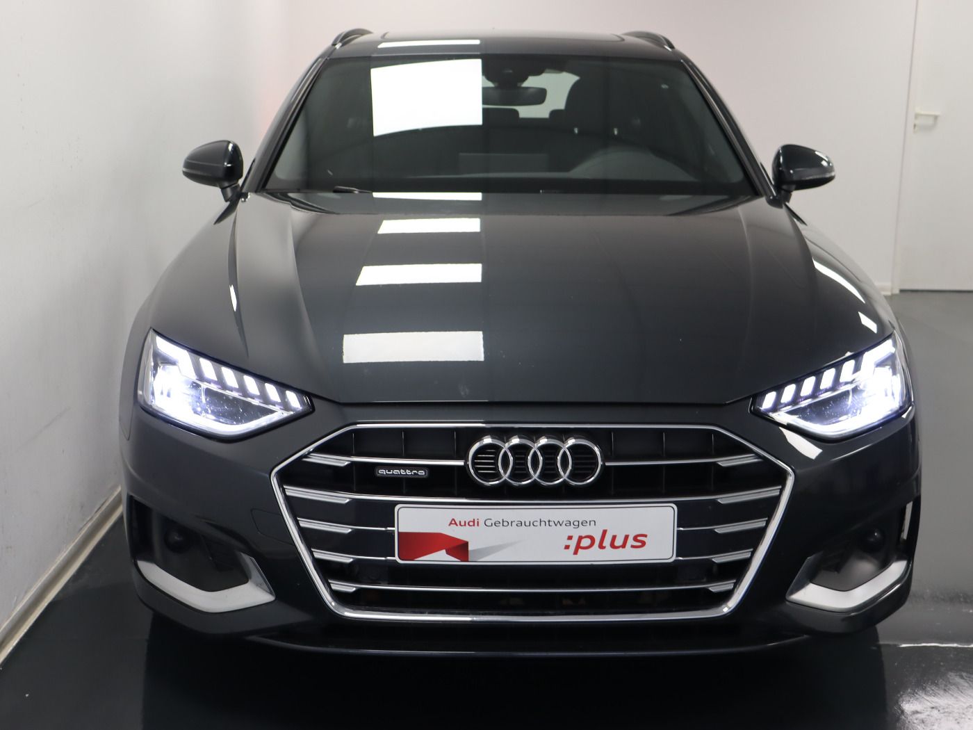 Fahrzeugabbildung Audi A4 Avant 40 TDI quattro S tronic advanced |Pano