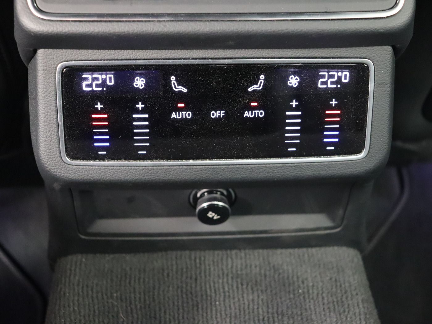 Fahrzeugabbildung Audi A6 45 TFSI quattro S tronic S line |Matrix|ACC