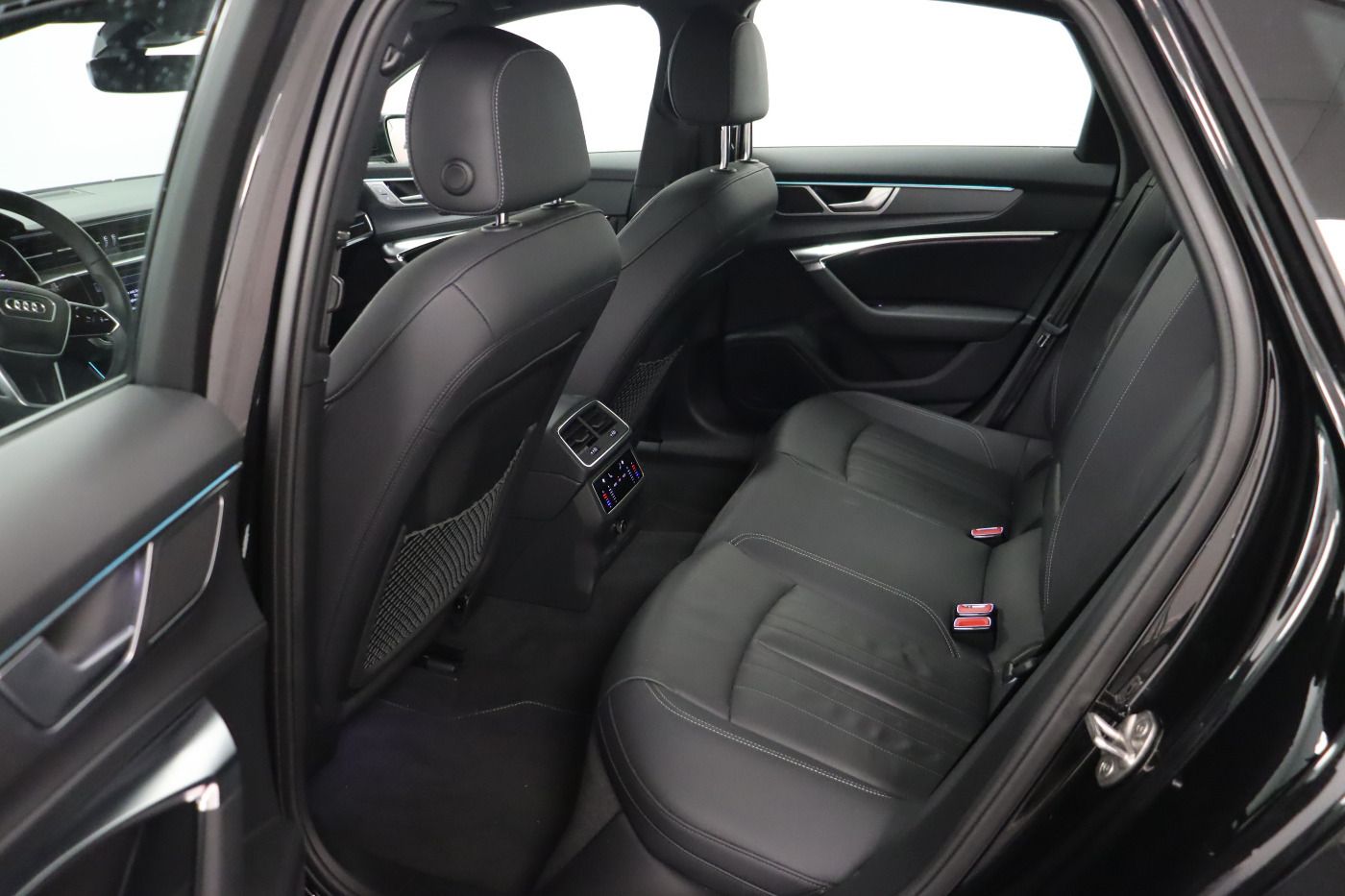 Fahrzeugabbildung Audi A6 45 TFSI quattro S tronic S Line |Matrix|ACC