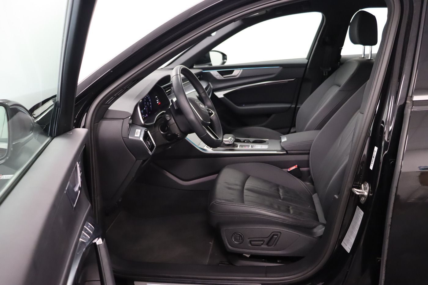 Fahrzeugabbildung Audi A6 45 TFSI quattro S tronic S Line |Matrix|ACC