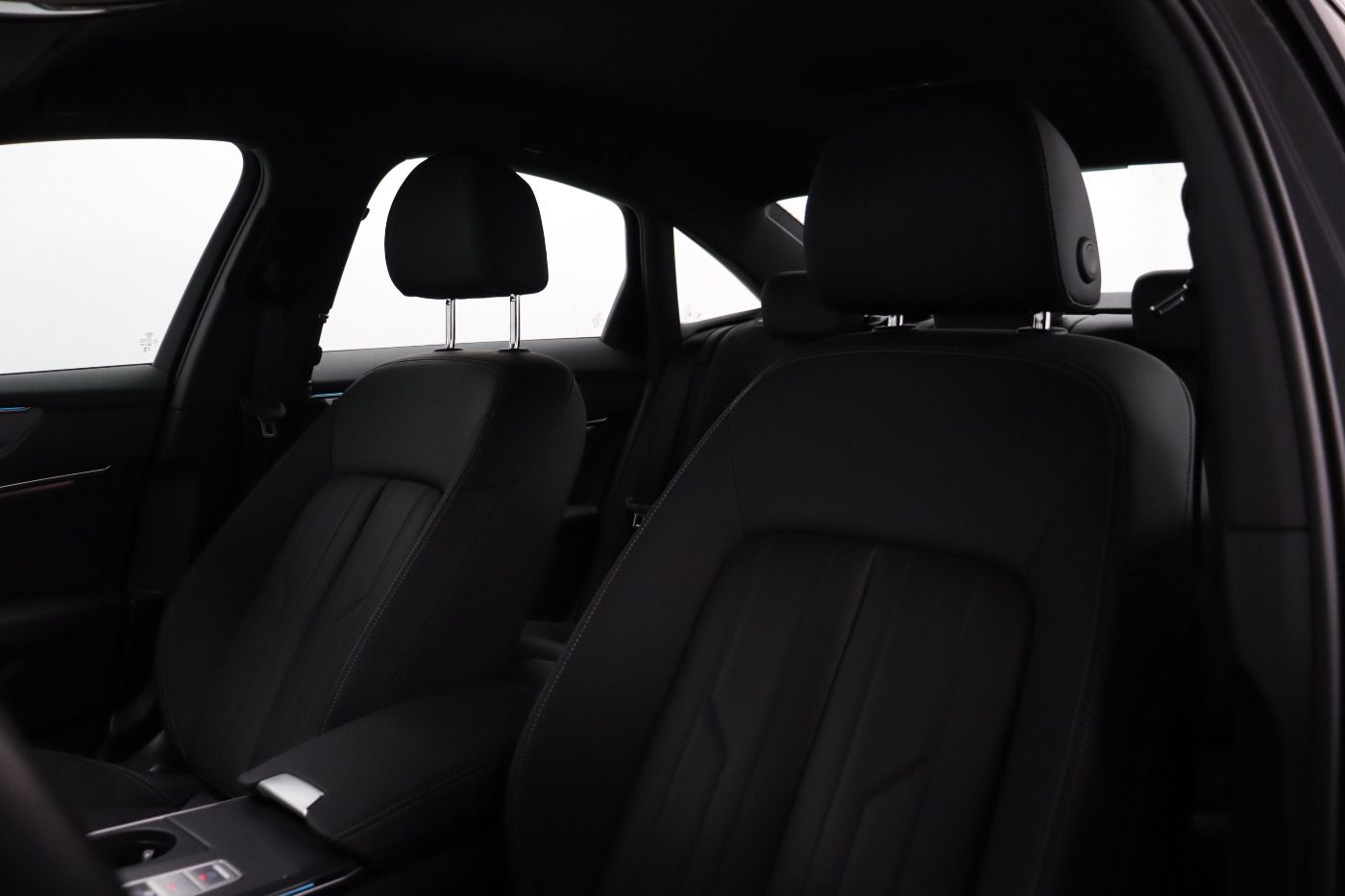 Fahrzeugabbildung Audi A6 45 TFSI quattro S tronic S Line |Matrix|ACC
