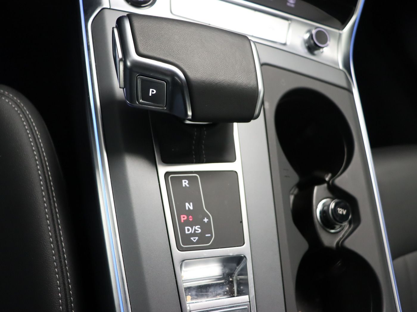 Fahrzeugabbildung Audi A6 45 TFSI quattro S tronic S line |Matrix|ACC
